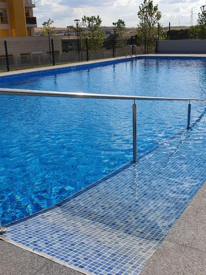 Apartamento Nuevo, Accesible Y Con Piscina !!! Salamanca Eksteriør billede