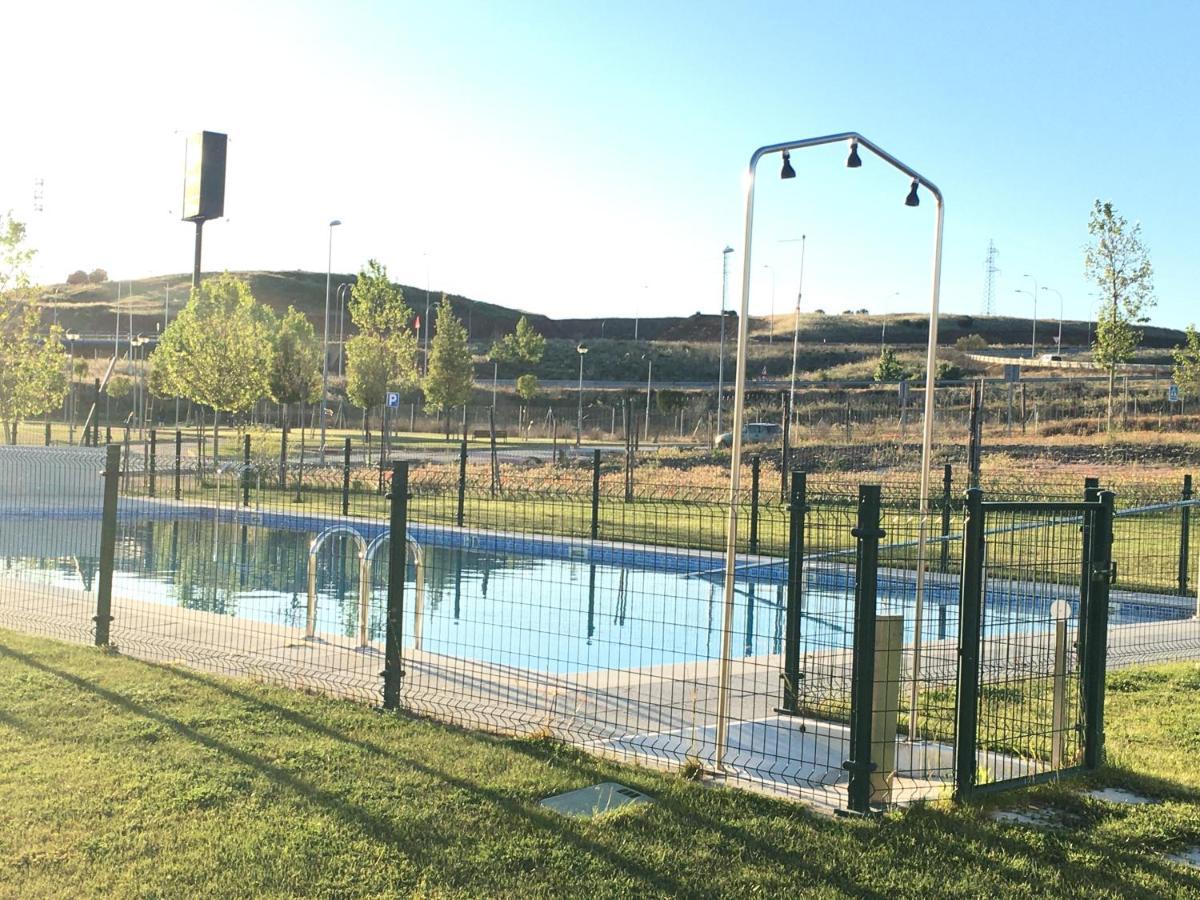 Apartamento Nuevo, Accesible Y Con Piscina !!! Salamanca Eksteriør billede